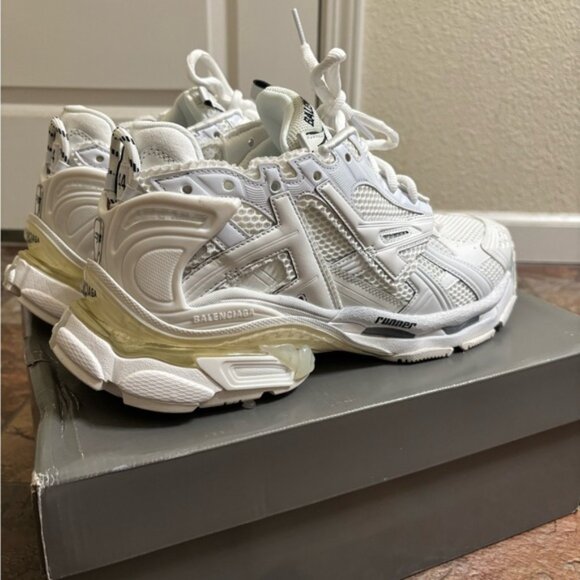 Balenciaga runners - Picture 1 of 5
